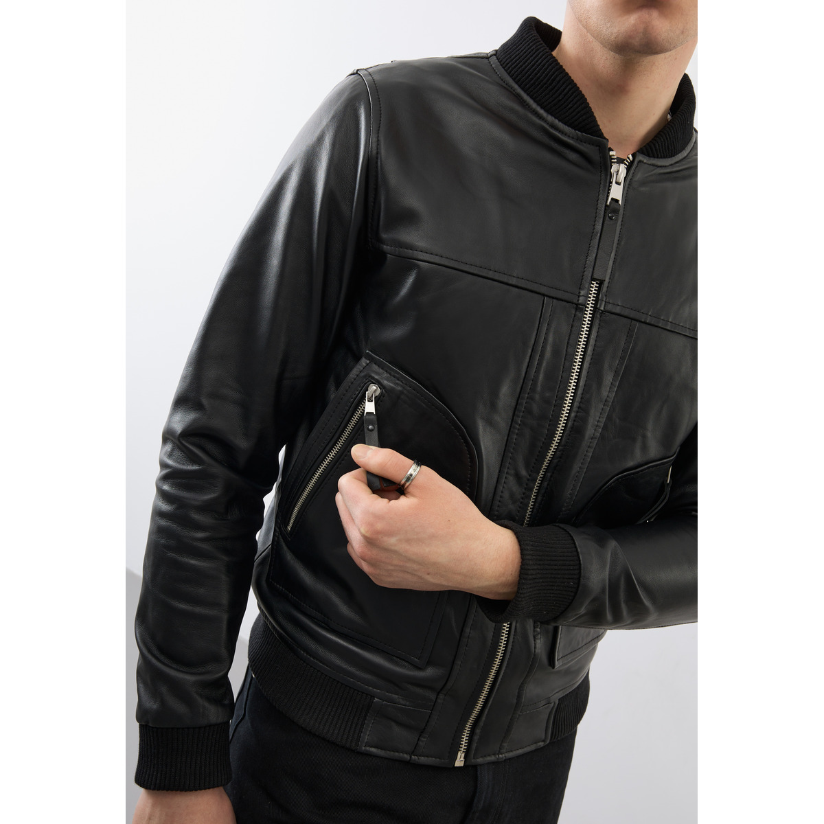 Bolongaro Trevor Hayden Bomber Lederjacke schwarz
