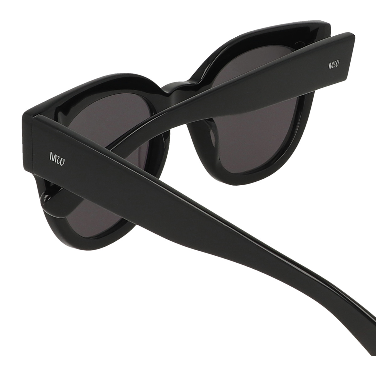 MESSYWEEKEND IONA Sonnenbrille schwarz