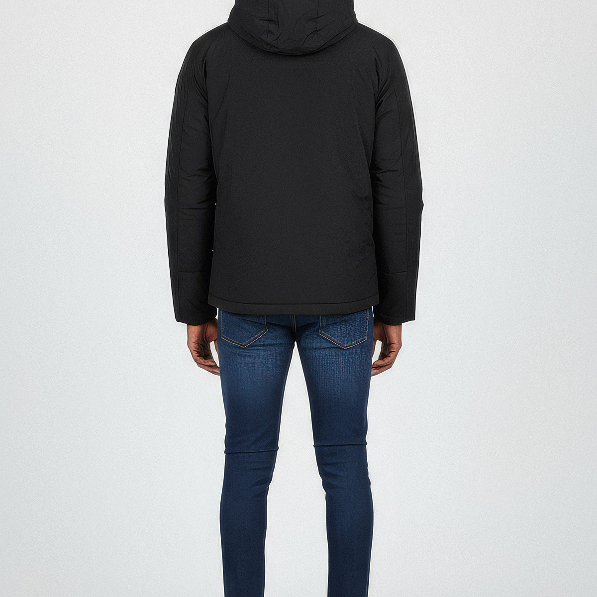 Blauer Ballard Daunenjacke schwarz