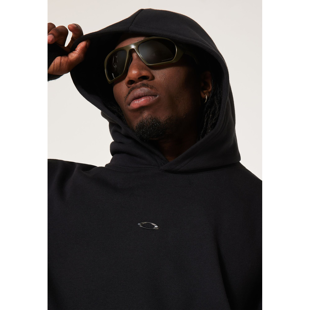 Oakley Metal Rise Hoodie schwarz
